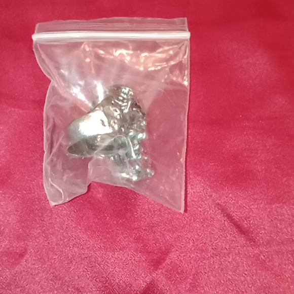 2XHP! NWT Goth Skull Made of Skulls Silver Ring 7! - Picture 6 of 6